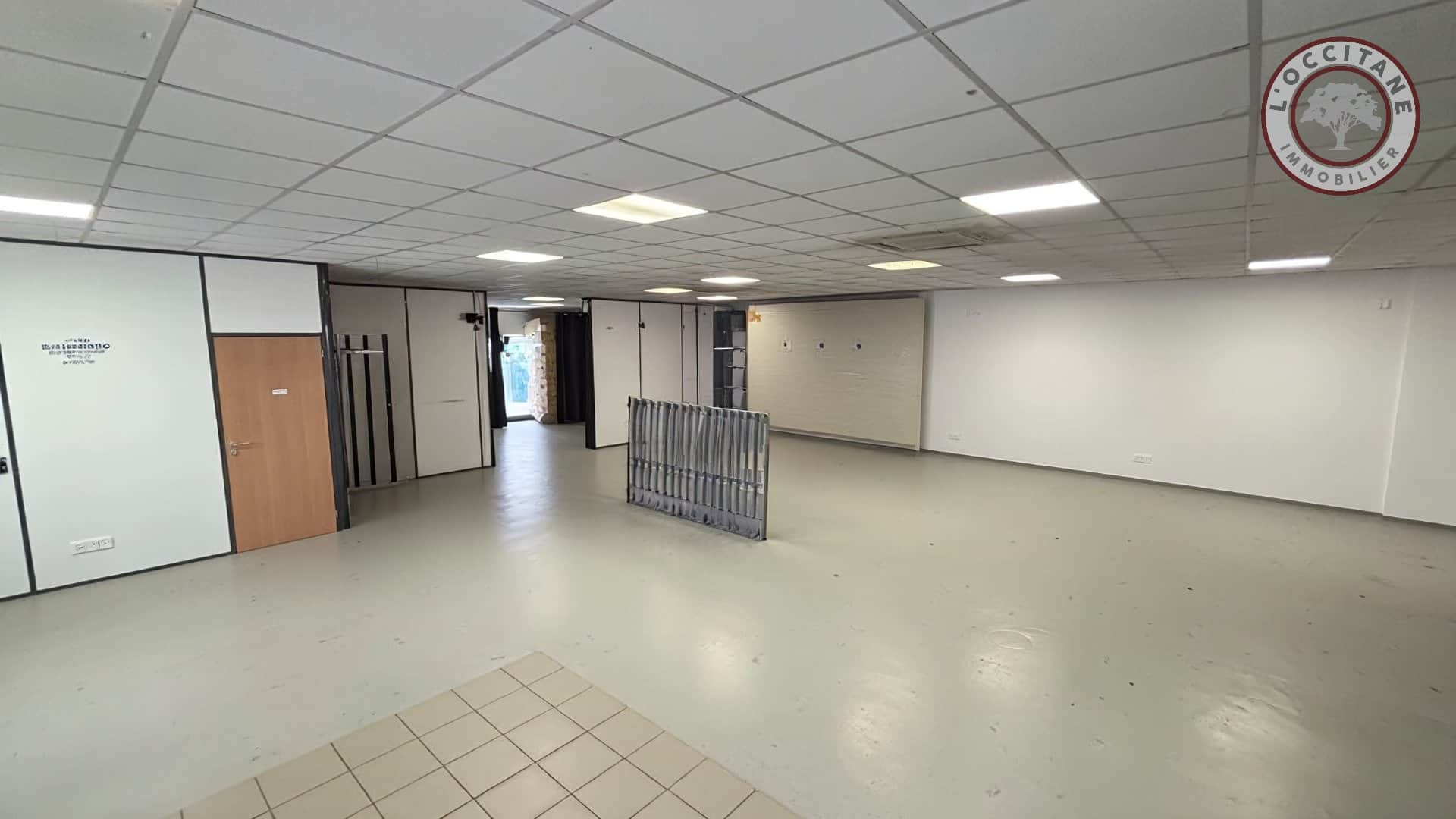 Local commercial · 240 m² · Location — photo 1