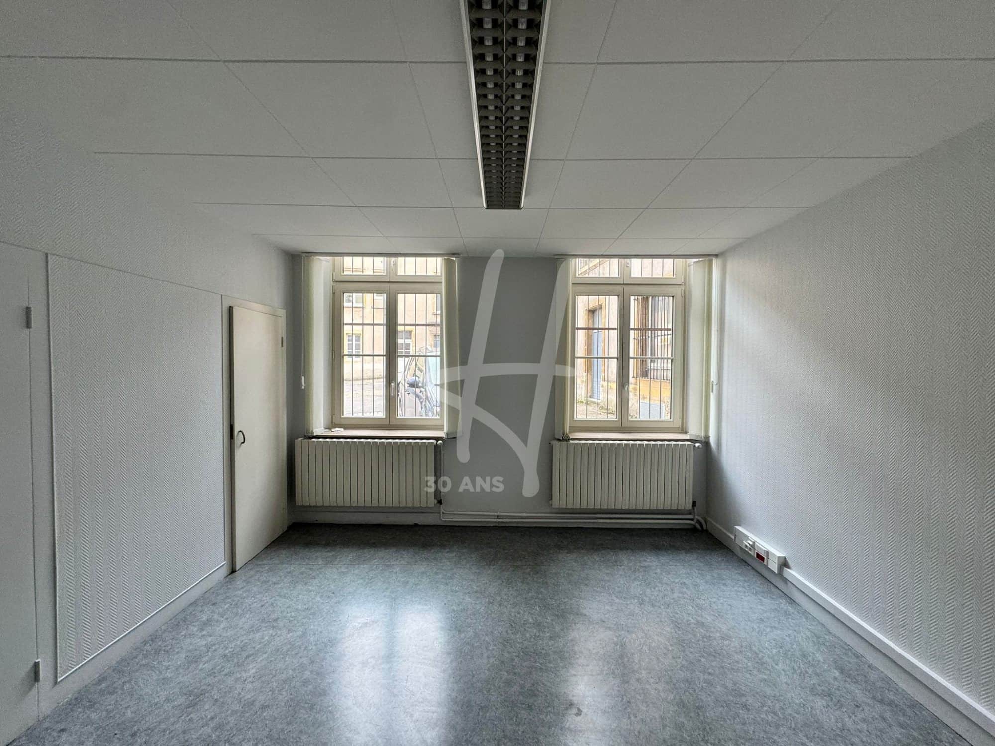 Local commercial · 167 m² · Location — photo 1