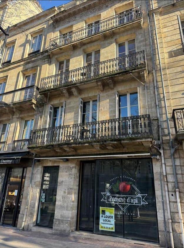 Local commercial · 59 m² · Location — photo 1
