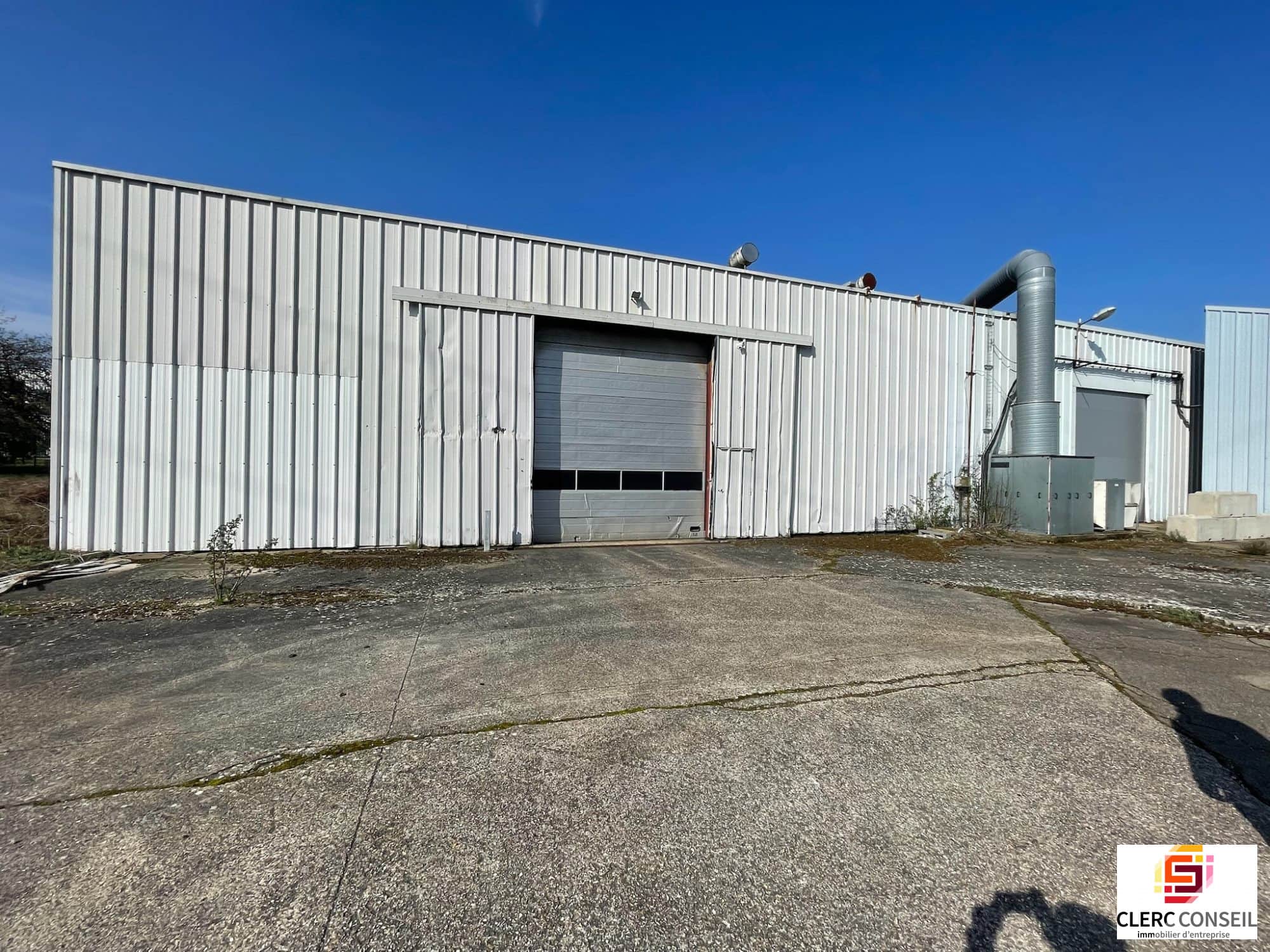Local commercial · 1368 m² · Location — photo 1