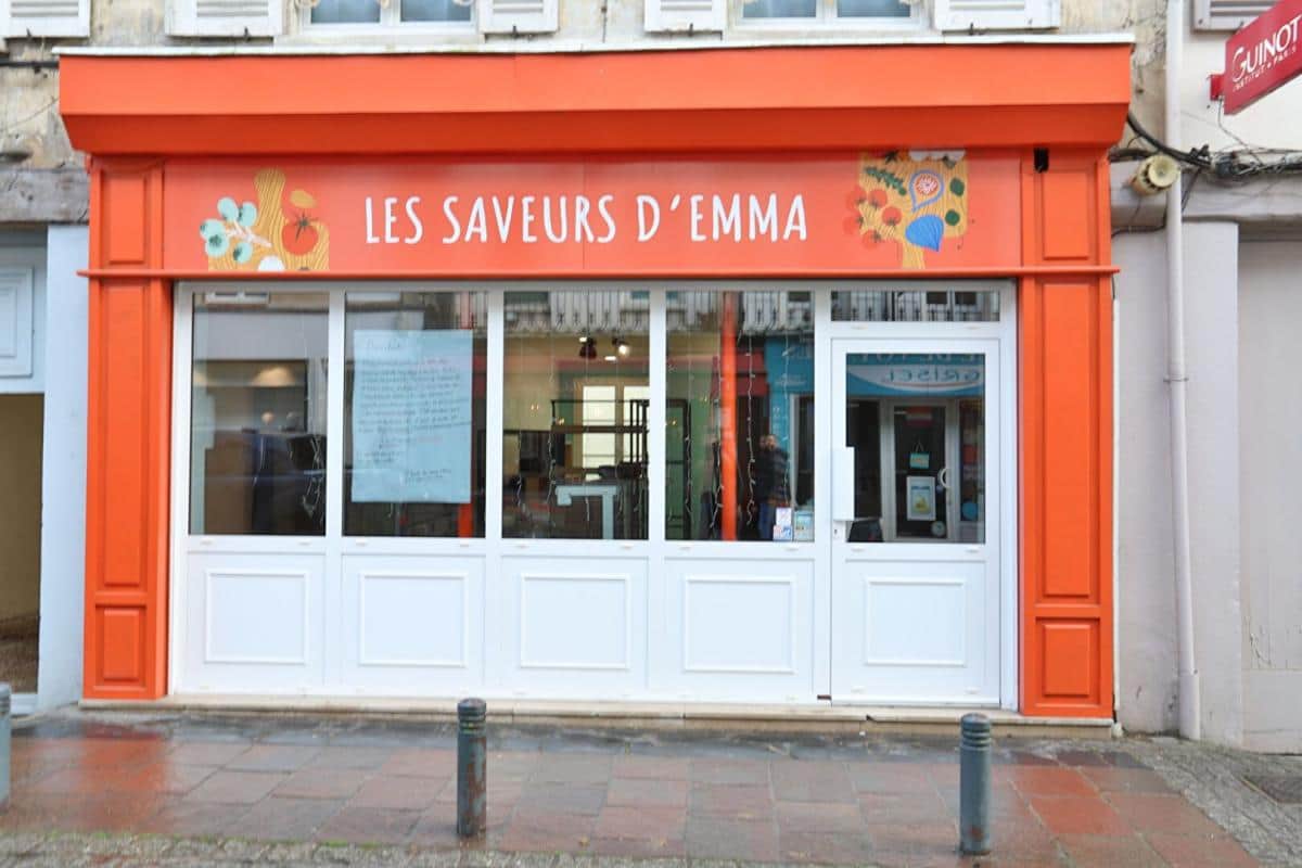 Local commercial · 56 m² · Location — photo 1