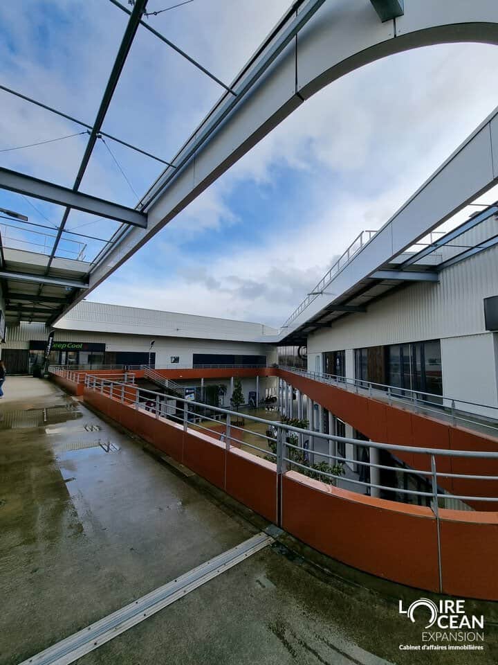 Local commercial · 123 m² · Location — photo 1