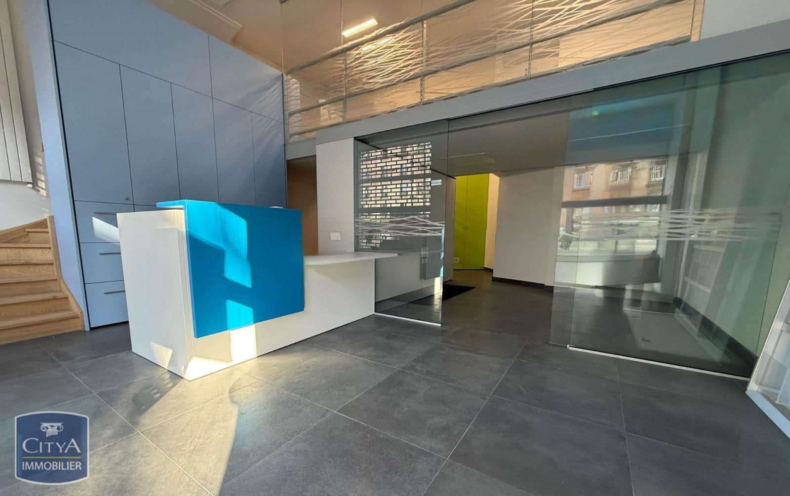 Local commercial · 62 m² · Location — photo 1