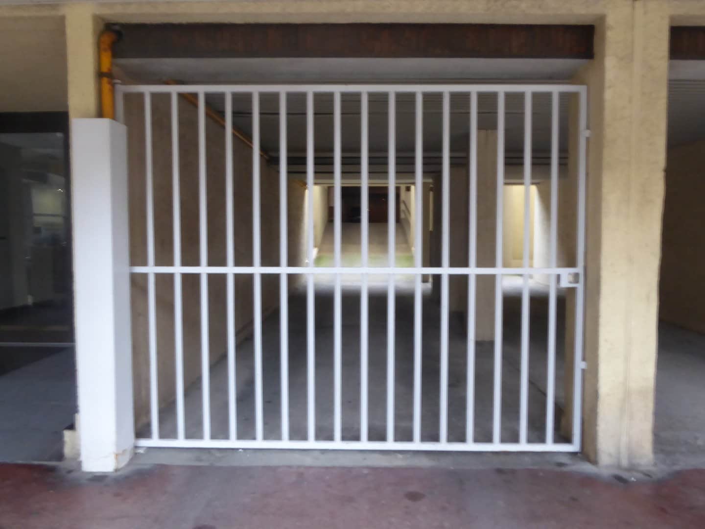 Local commercial · Location — photo 1