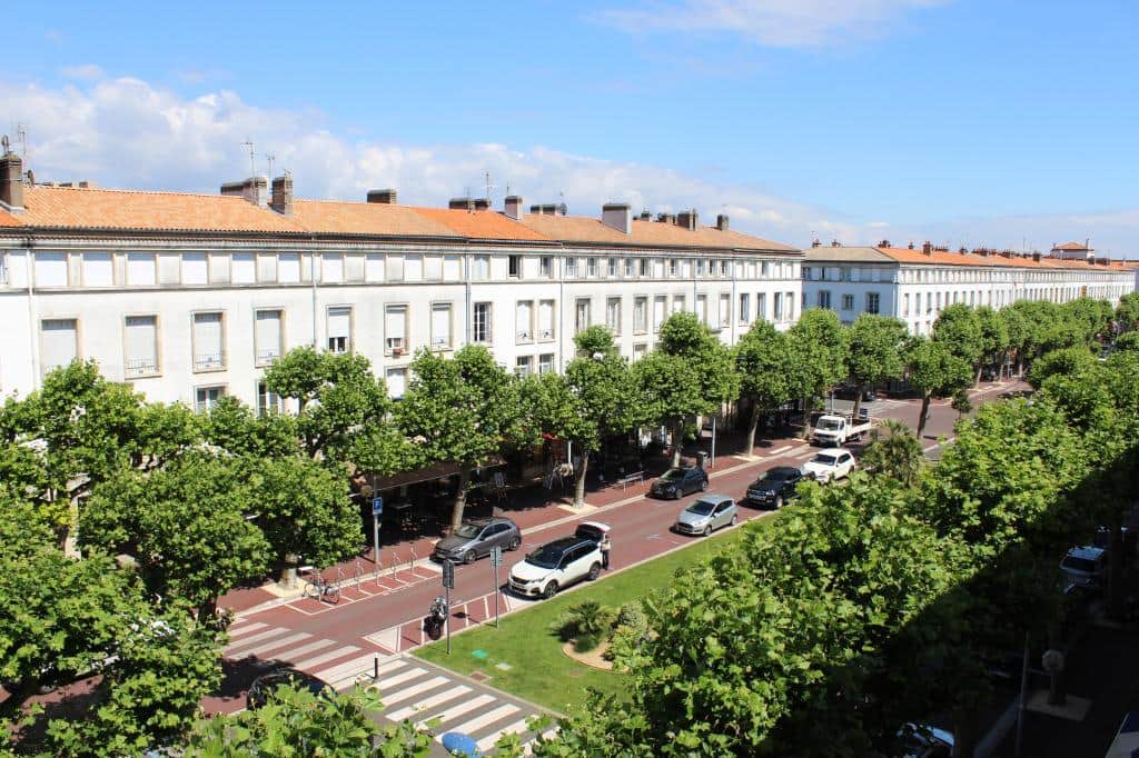 Local commercial · 57 m² · Achat des murs — photo 1