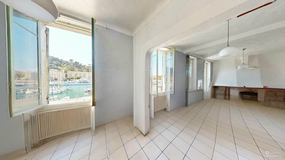 Local commercial · 147 m² · Location — photo 1
