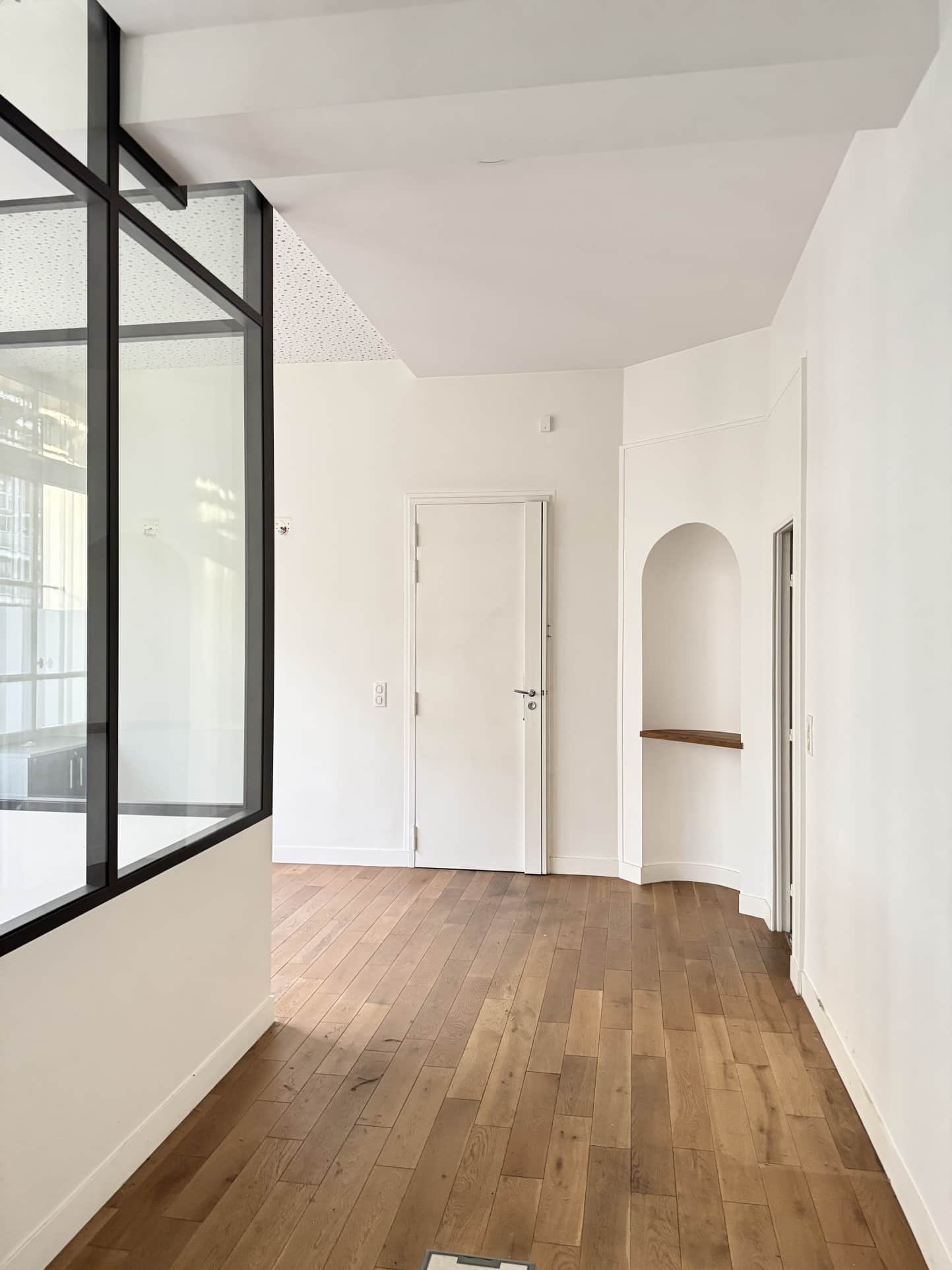 Local commercial · 99 m² · Location — photo 1