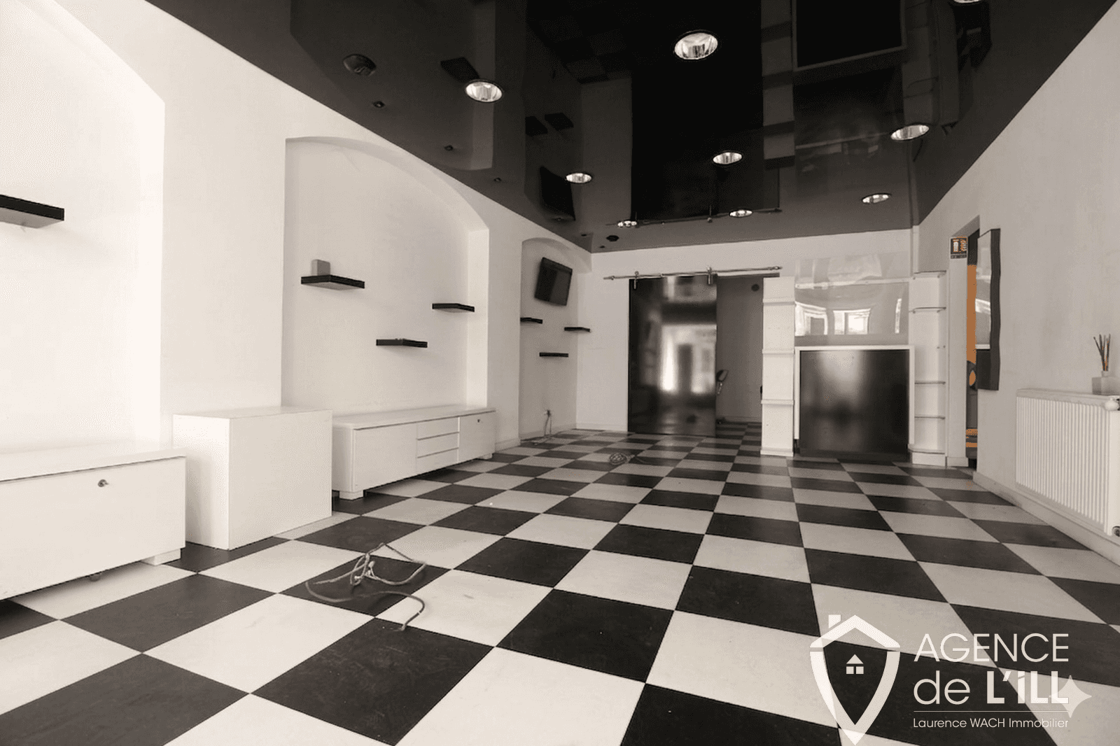 Local commercial · 50 m² · Location — photo 1