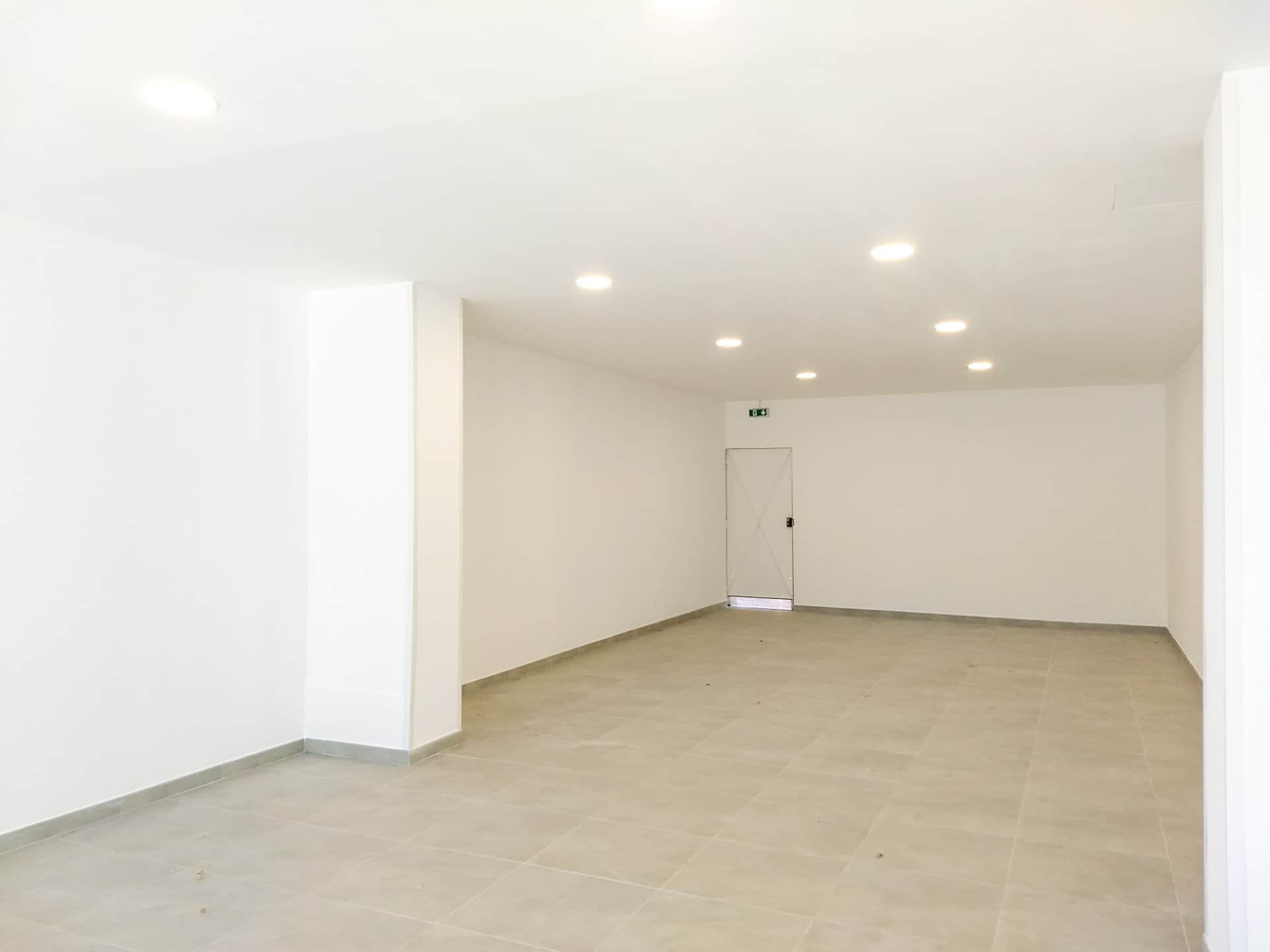Local commercial · 62 m² · Location — photo 1