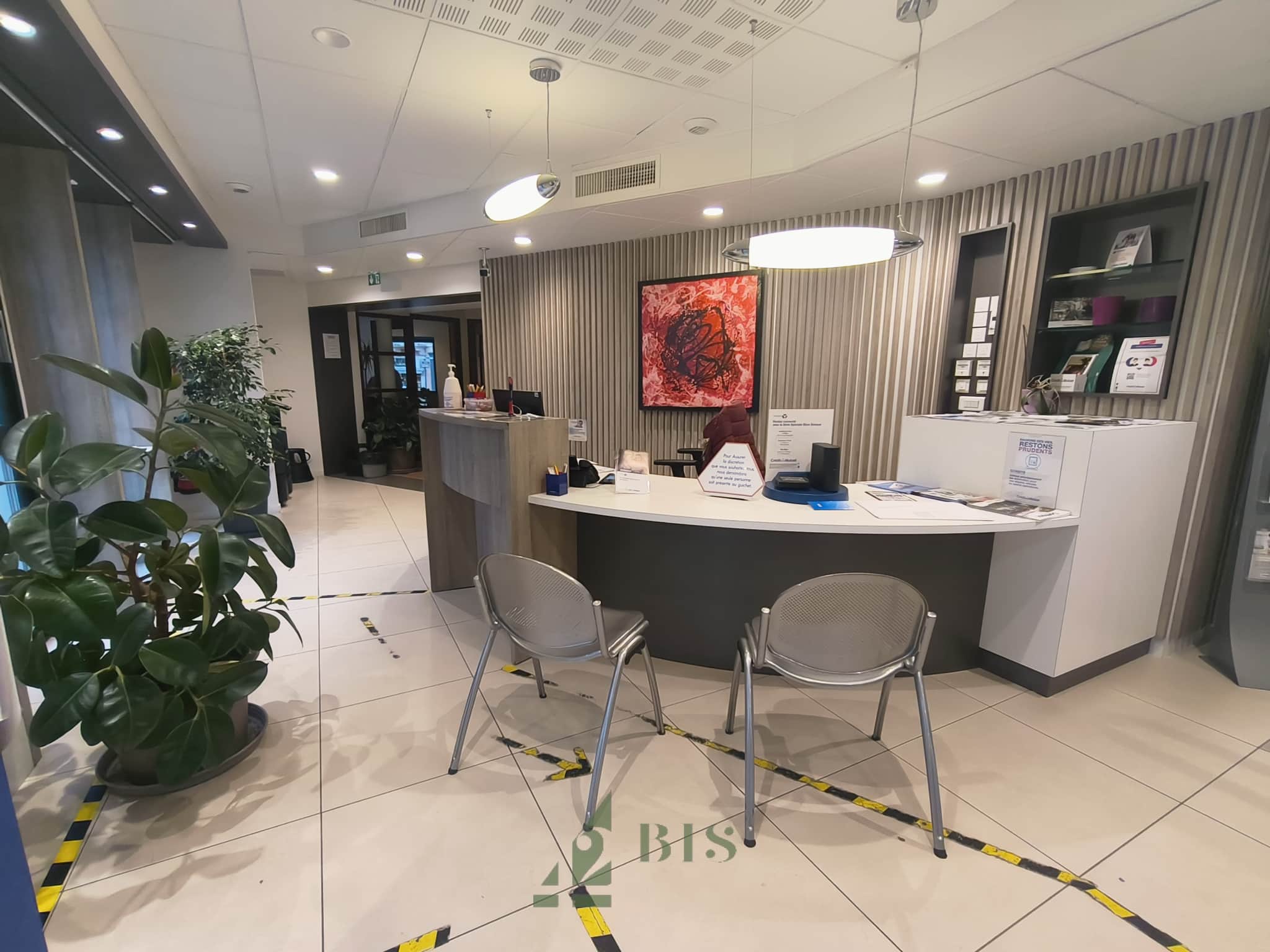 Local commercial · 385 m² · Location — photo 1
