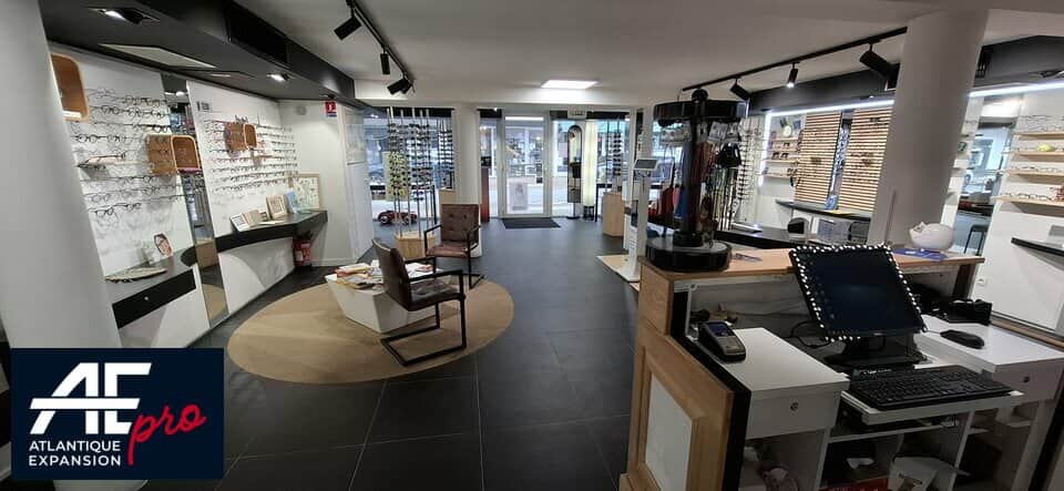 Local commercial · 89 m² · Location — photo 1