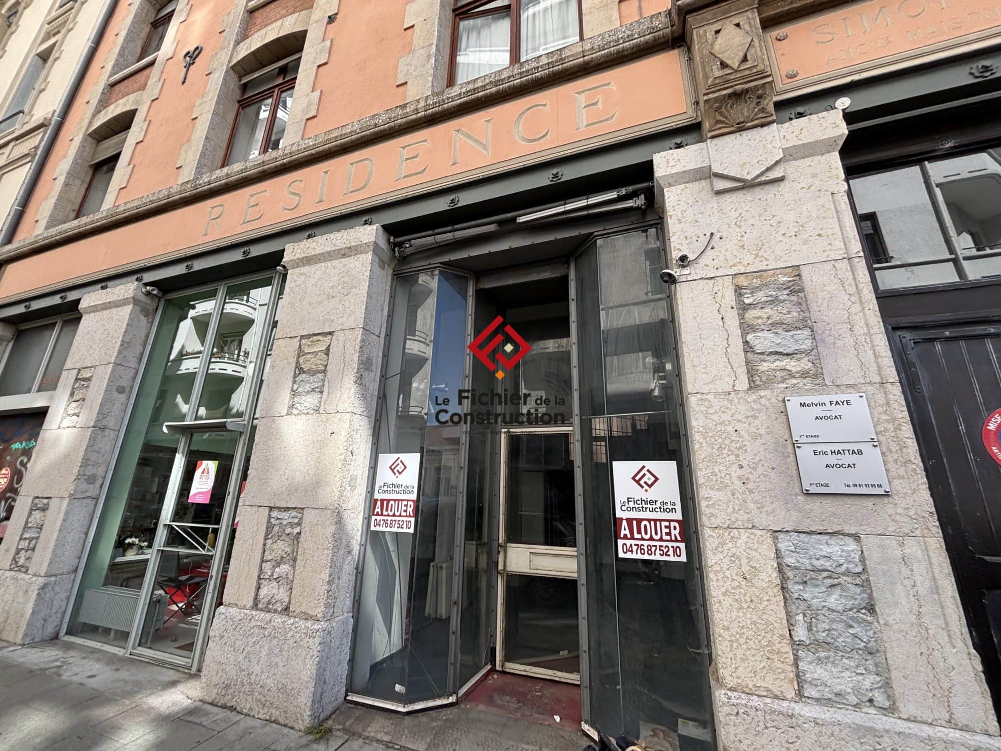 Local commercial · 32 m² · Location — photo 1