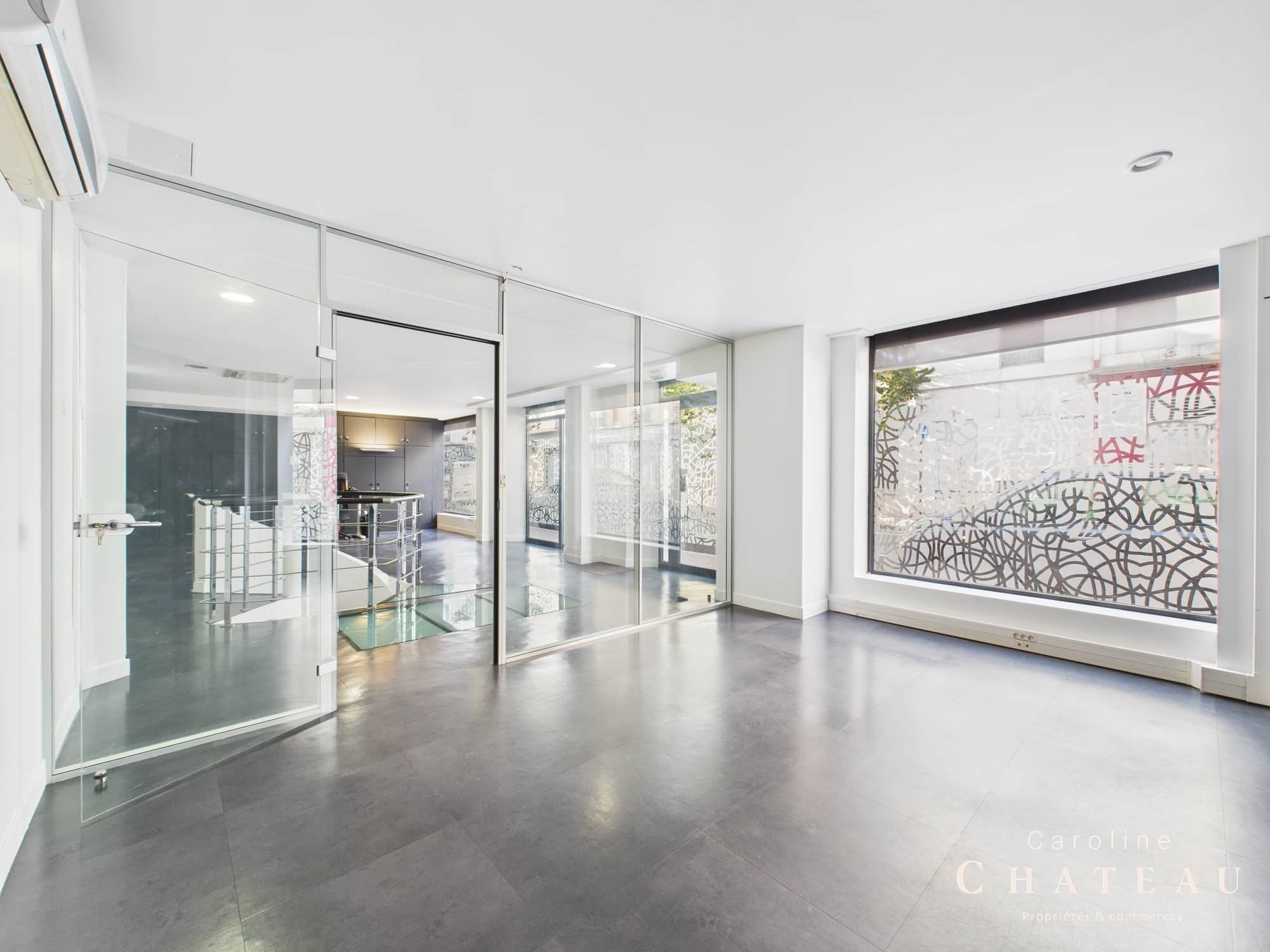 Local commercial · 165 m² · Achat des murs — photo 1