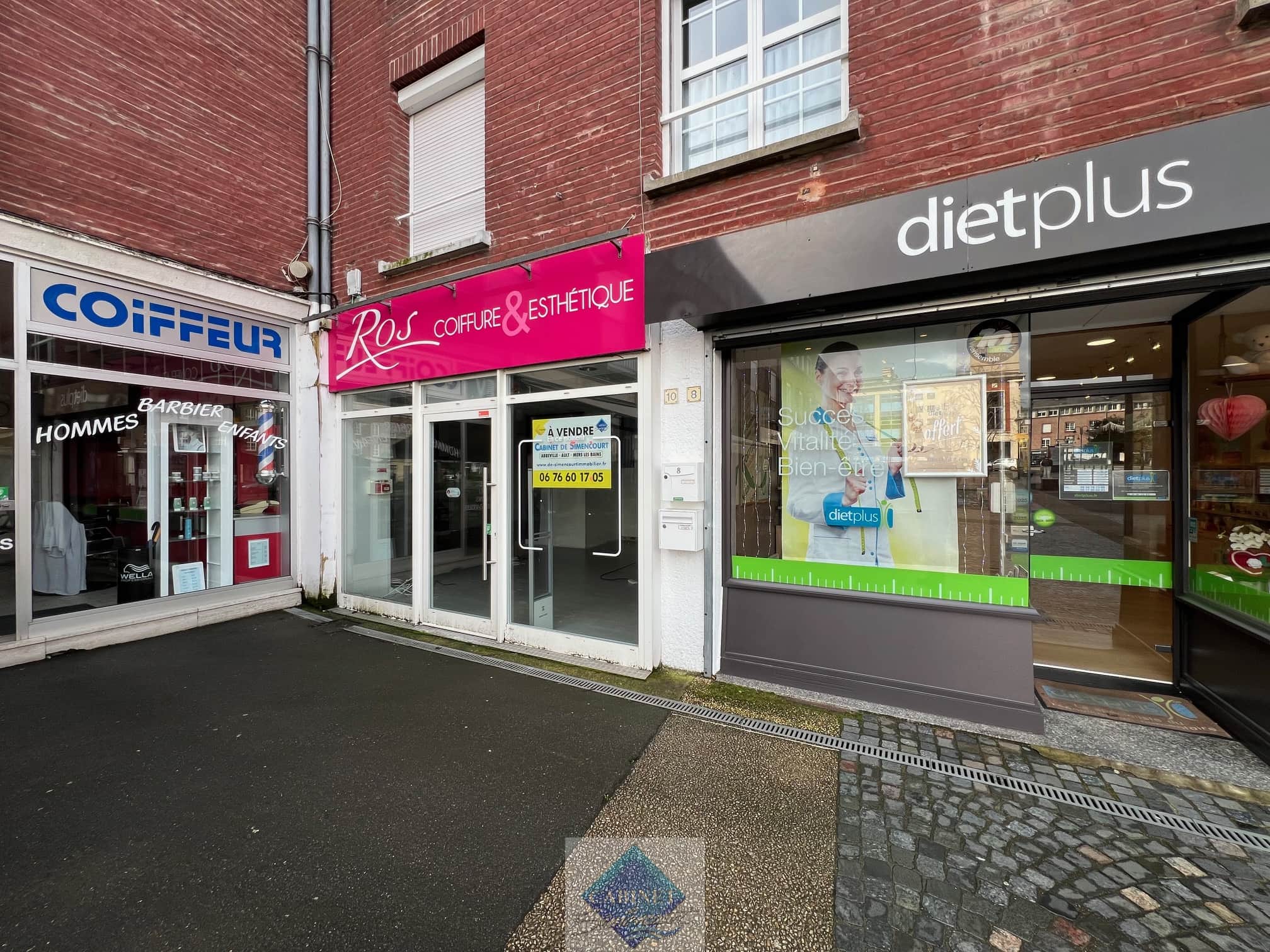 Local commercial · 97 m² · Achat des murs — photo 1