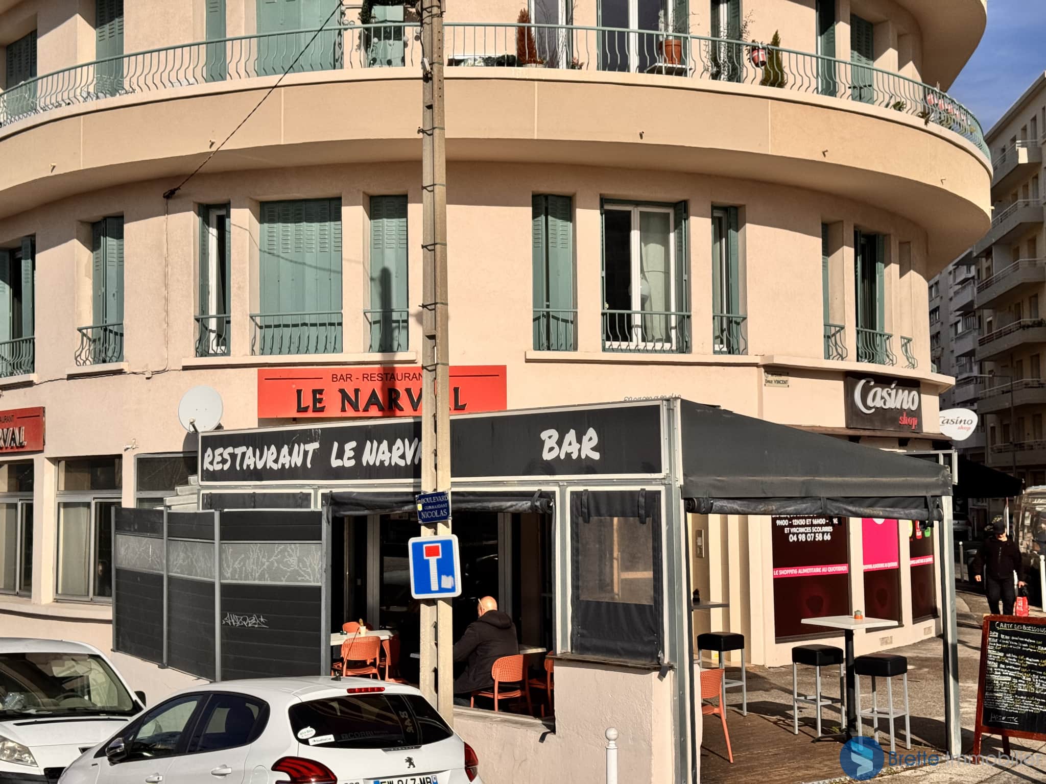 Local commercial · 102 m² · Fonds de commerce — photo 1