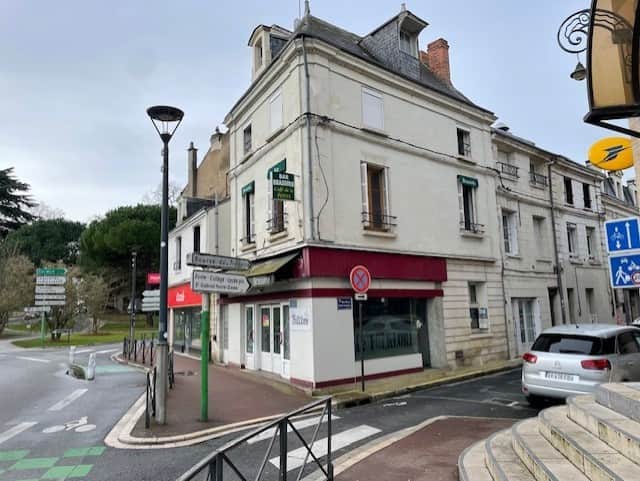 Local commercial · 144 m² · Location — photo 1