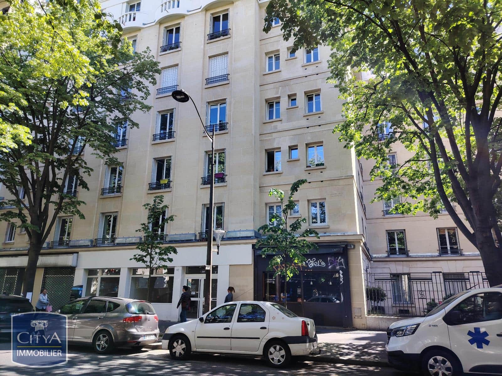 Local commercial · 34 m² · Location — photo 1