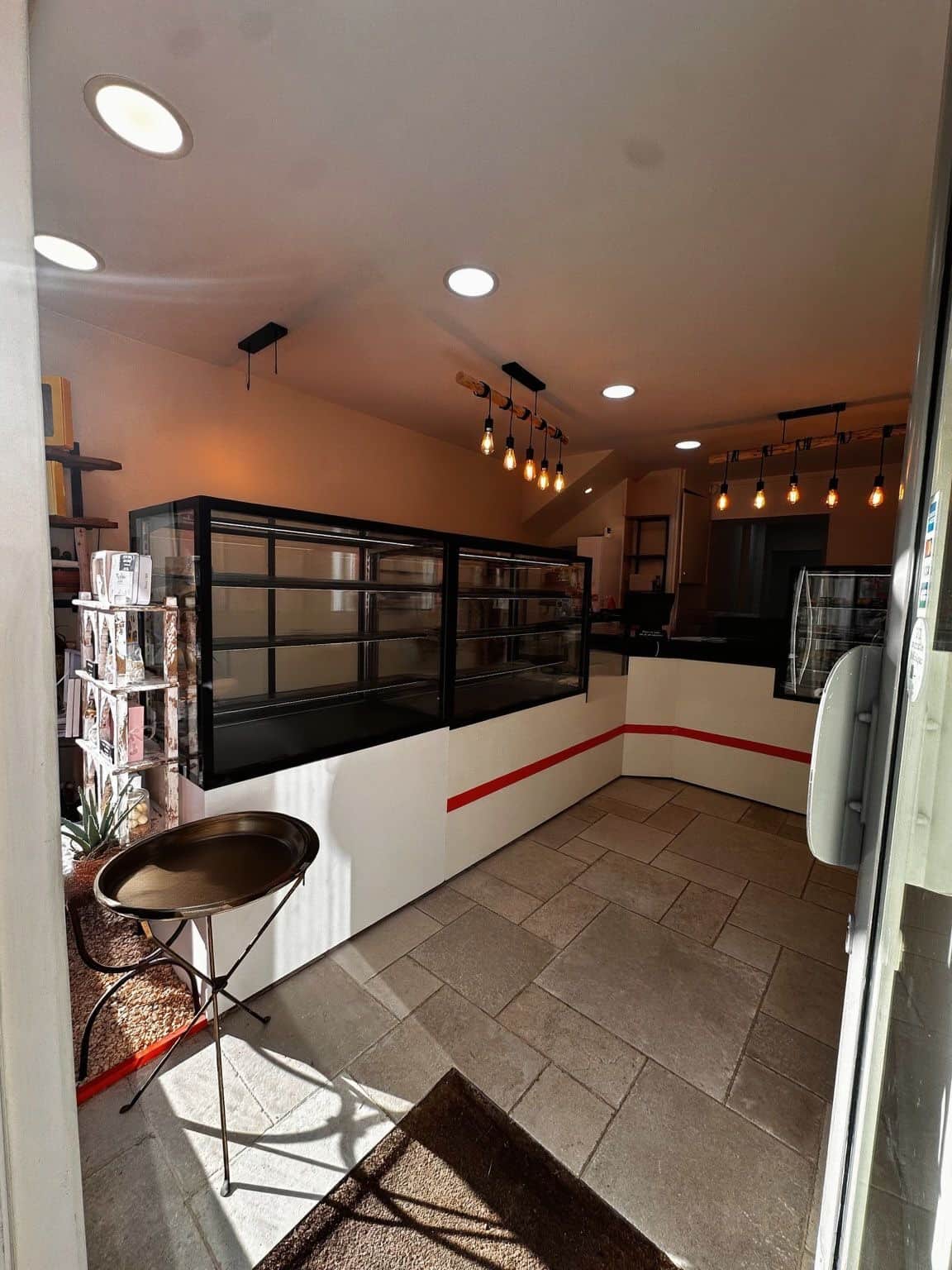 Local commercial · 48 m² · Fonds de commerce — photo 1