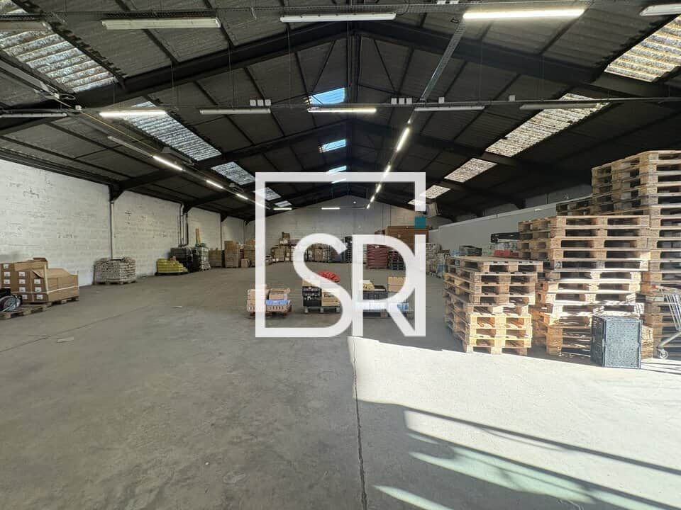 Local commercial · 800 m² · Location — photo 1