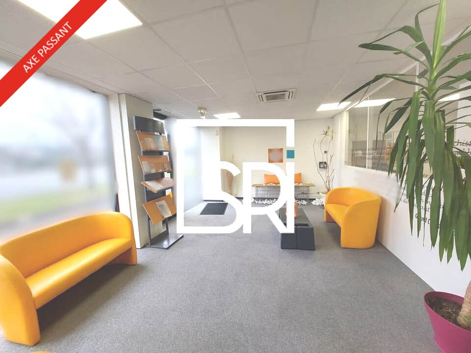 Local commercial · 220 m² · Location — photo 1