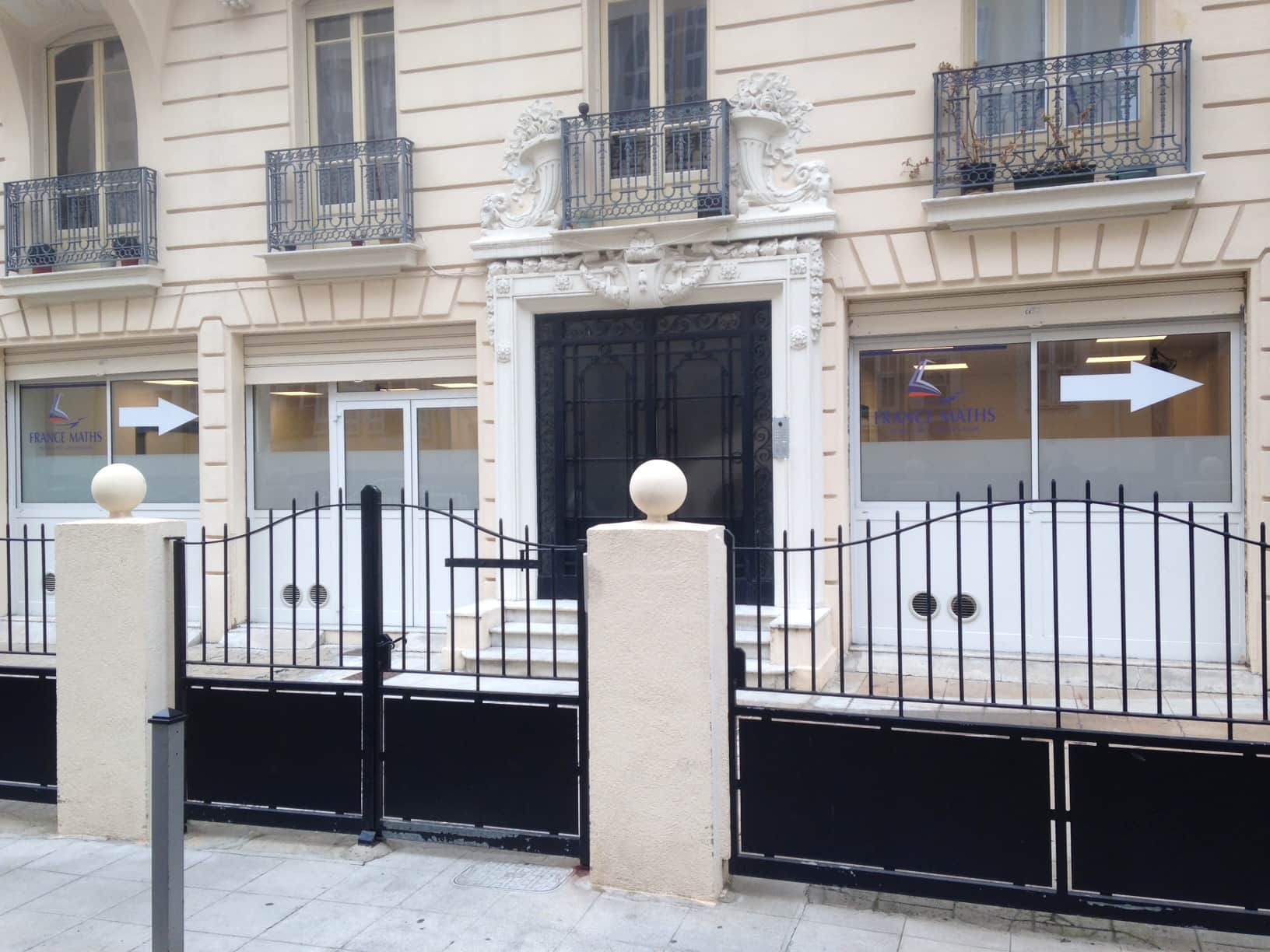 Local commercial · 300 m² · Location — photo 1