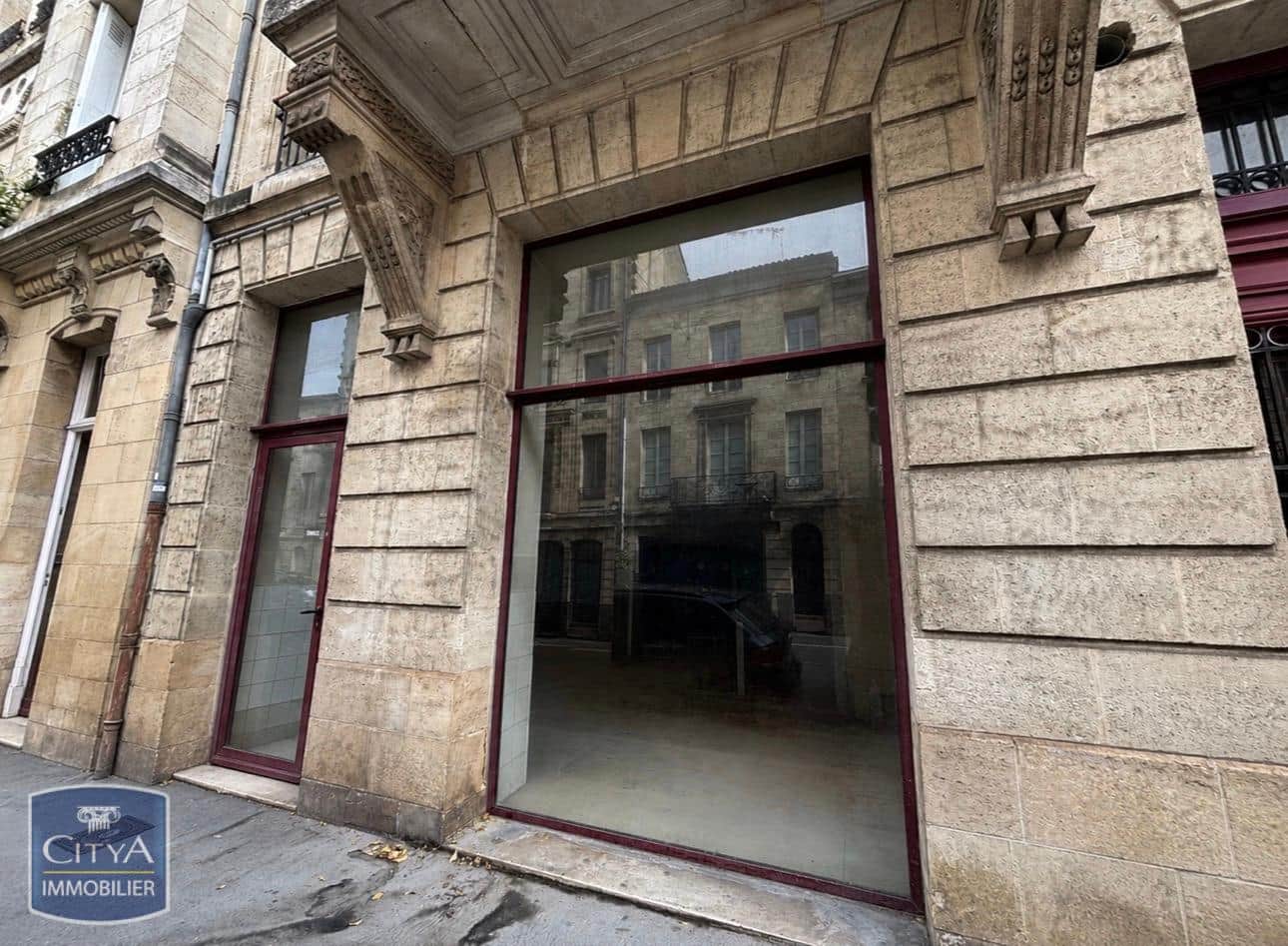Local commercial · 88 m² · Location — photo 1