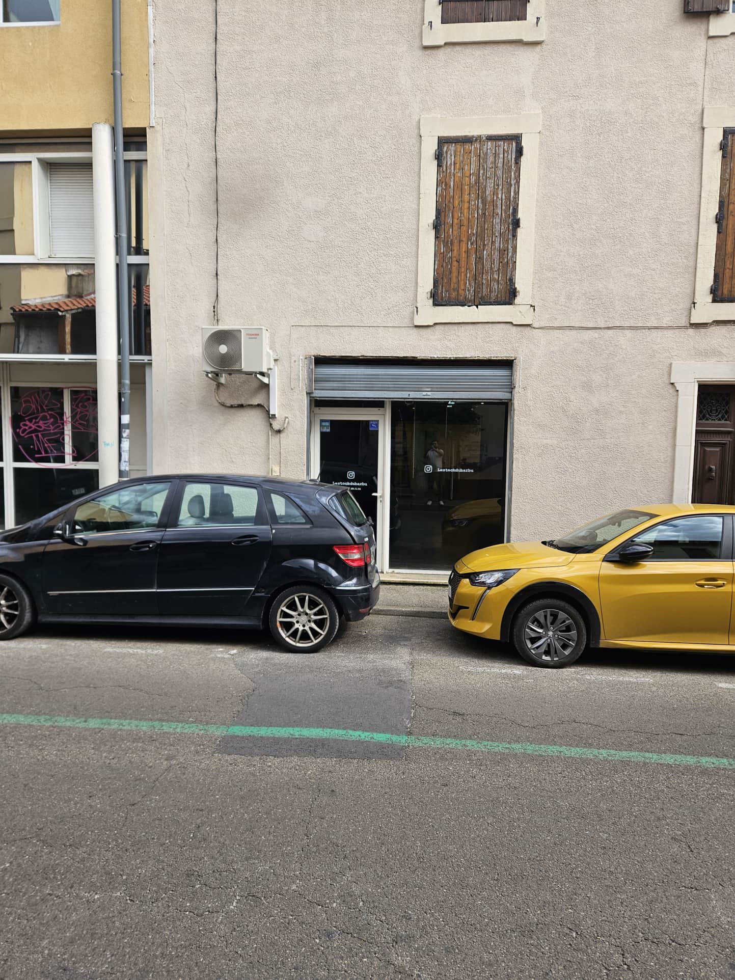 Local commercial · 64 m² · Achat des murs — photo 1