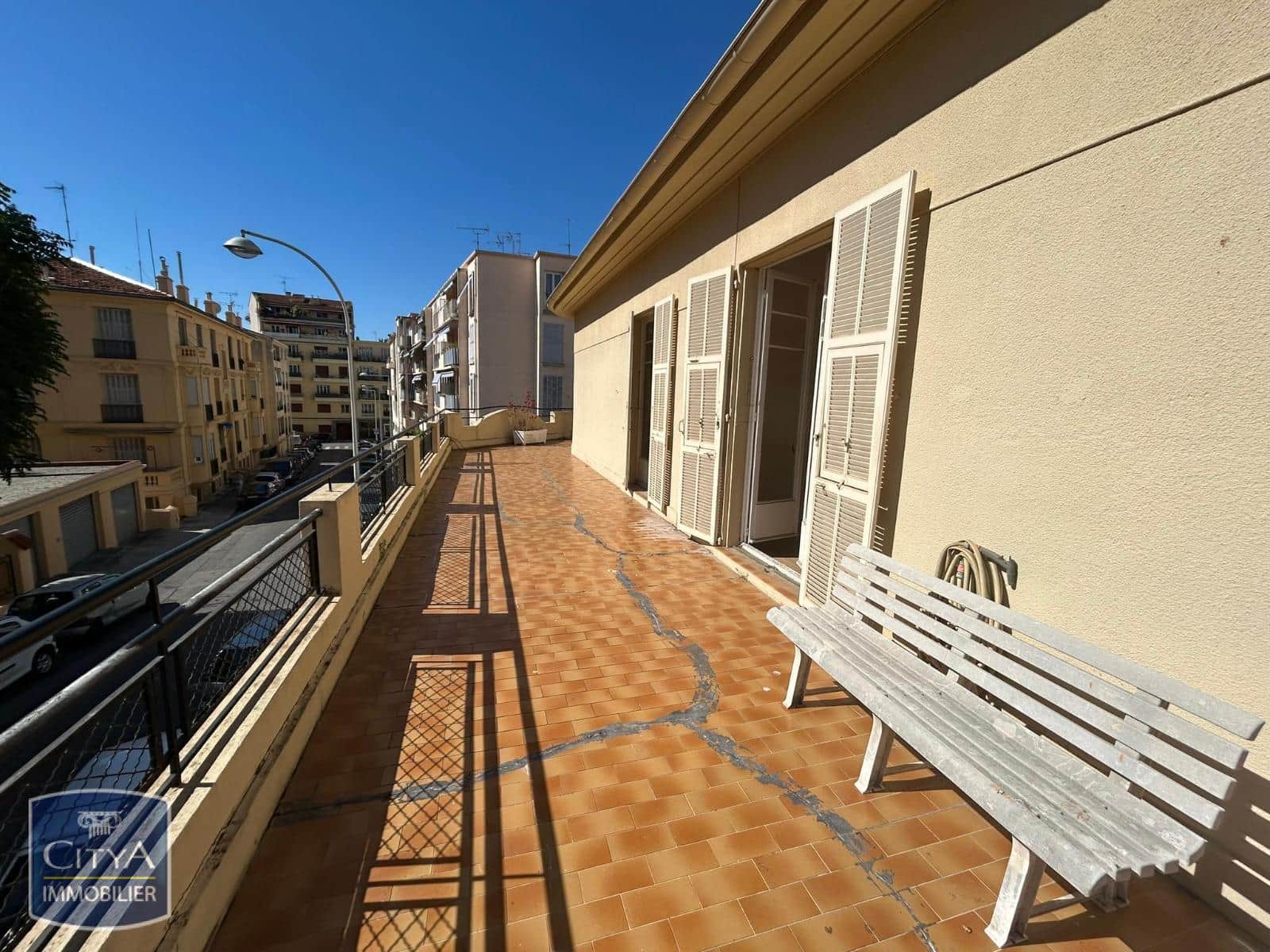 Local commercial · 108 m² · Location — photo 1