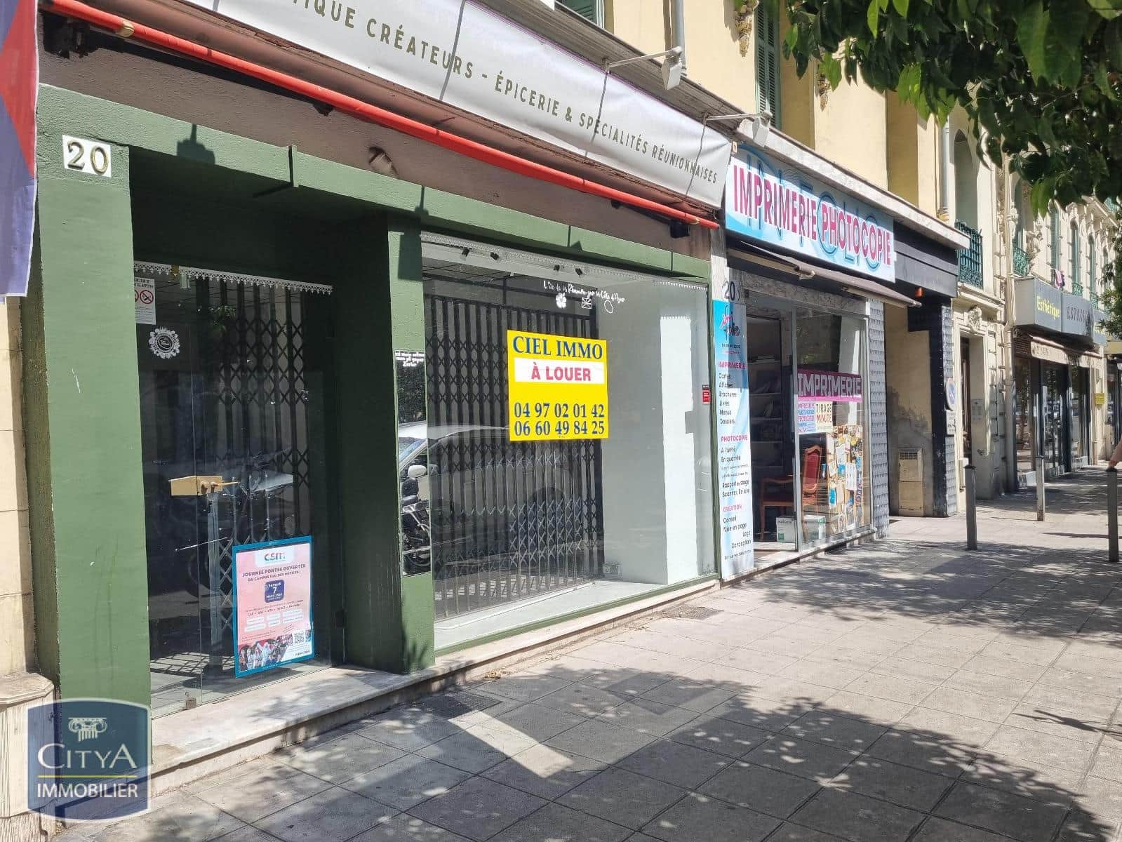 Local commercial · 43 m² · Location — photo 1