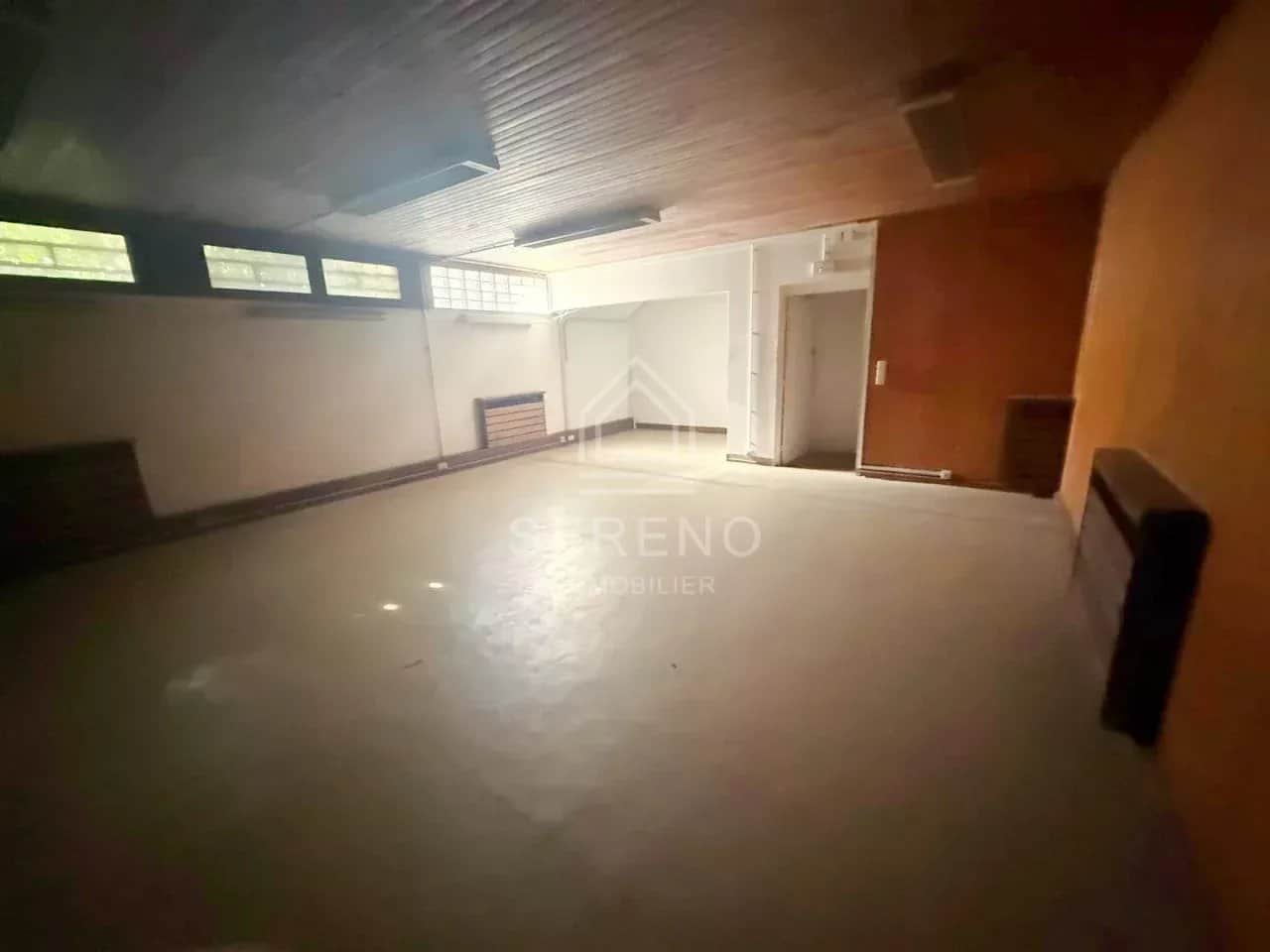 Local commercial · 126 m² · Achat des murs — photo 1