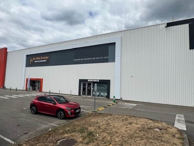 Local commercial · 1270 m² · Location — photo 1