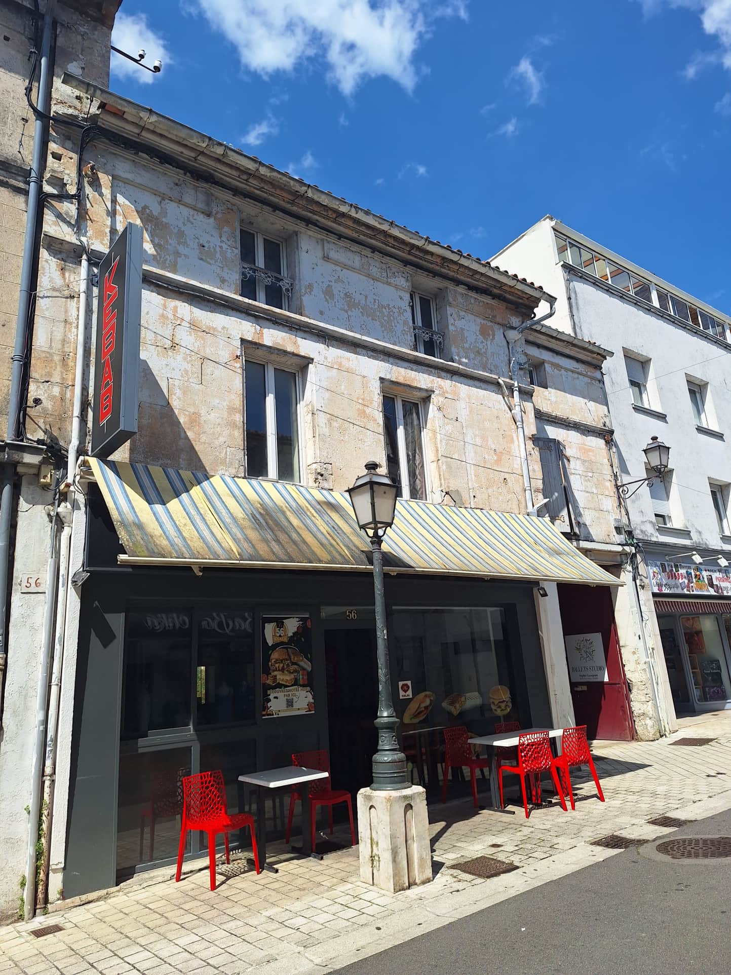 Local commercial · 180 m² · Achat des murs — photo 1