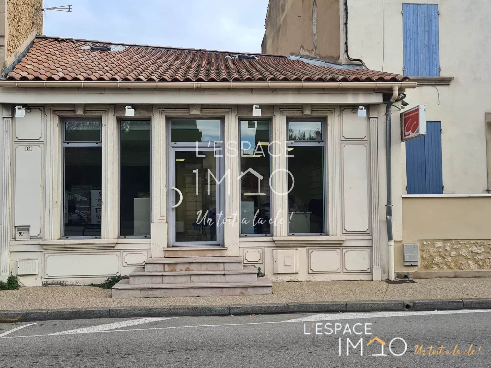 Local commercial · 290 m² · Achat des murs — photo 1