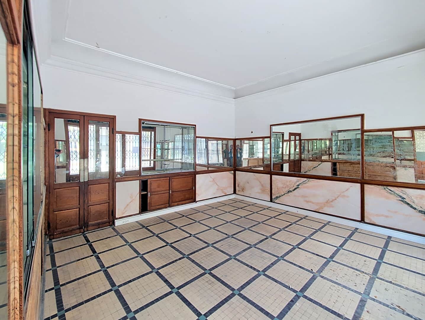 Local commercial · 65 m² · Achat des murs — photo 1