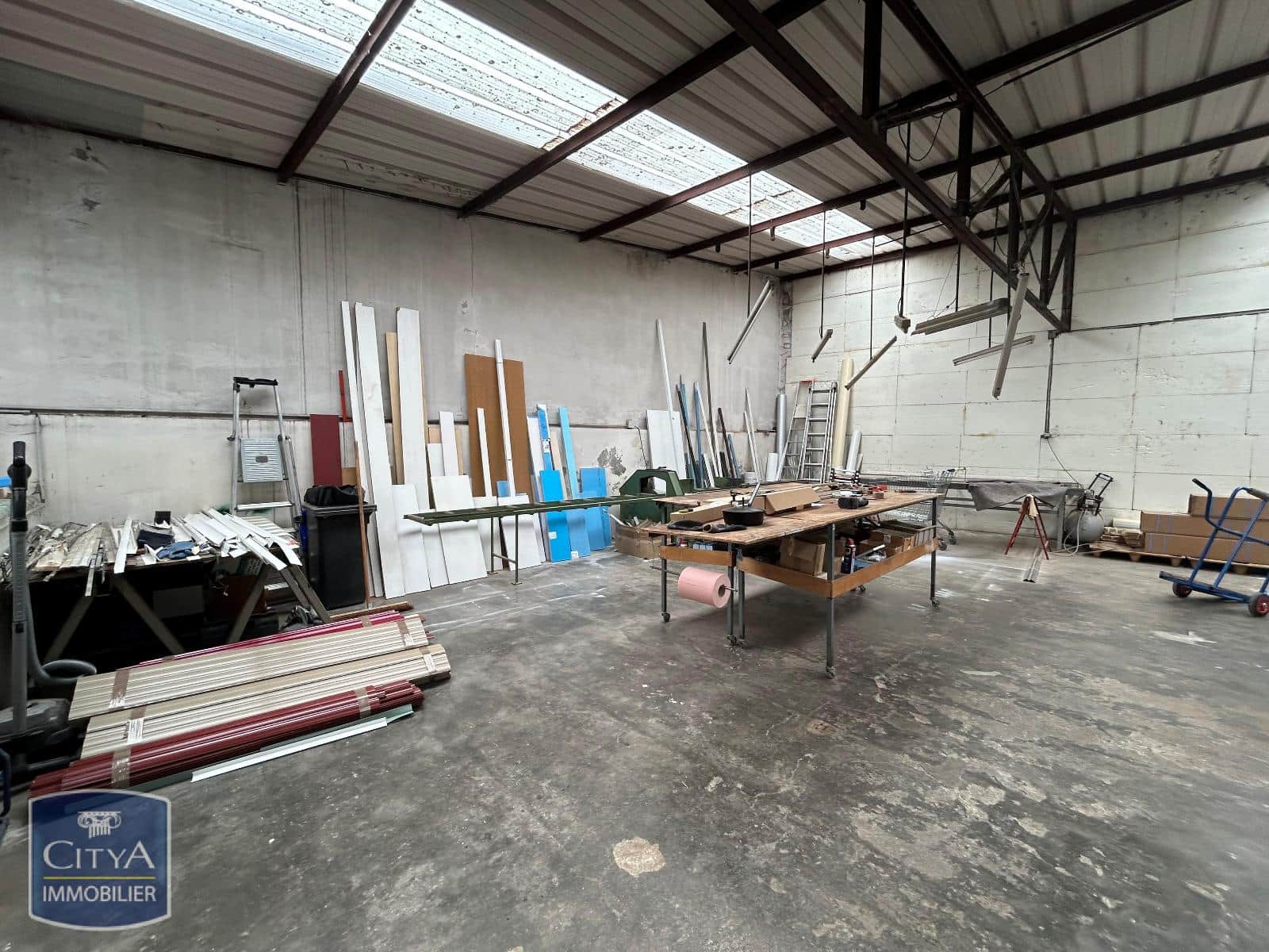 Local commercial · 250 m² · Achat des murs — photo 1