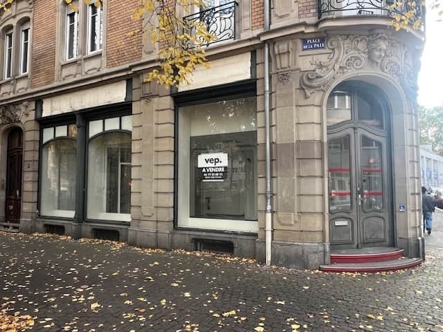 Local commercial · 207 m² · Achat des murs — photo 1