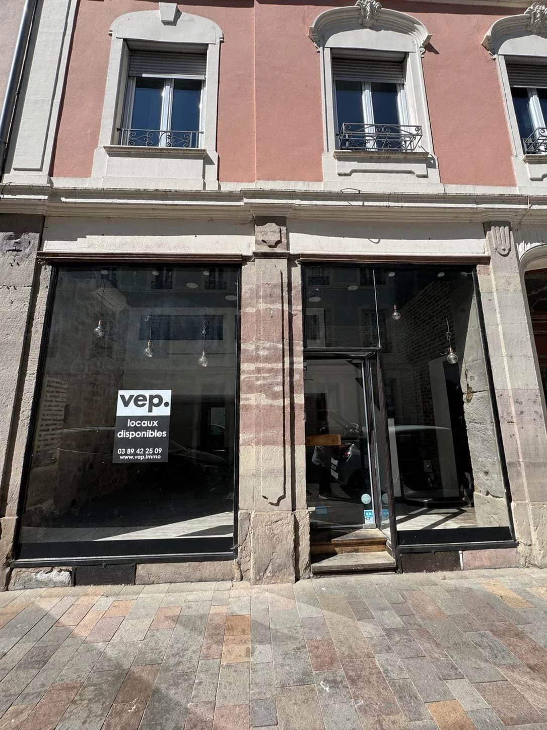 Local commercial · 27 m² · Achat des murs — photo 1