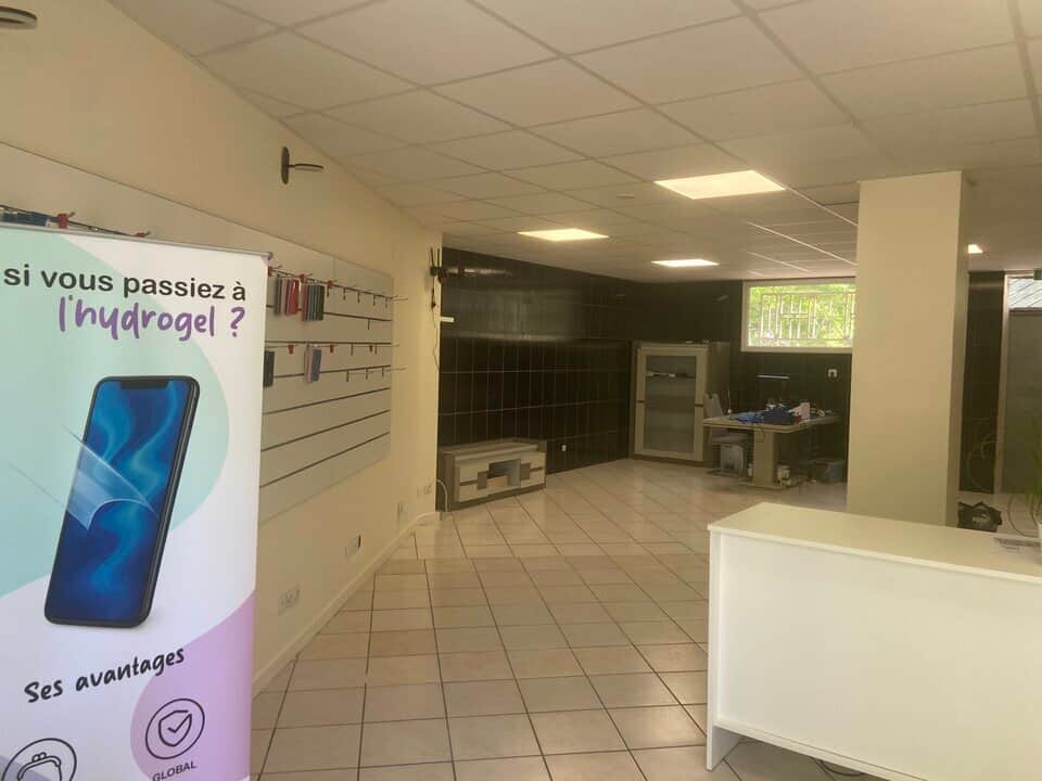 Local commercial · 60 m² · Achat des murs — photo 1