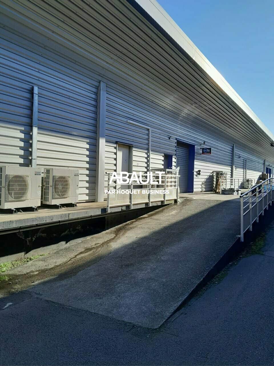 Local commercial · 380 m² · Location — photo 1