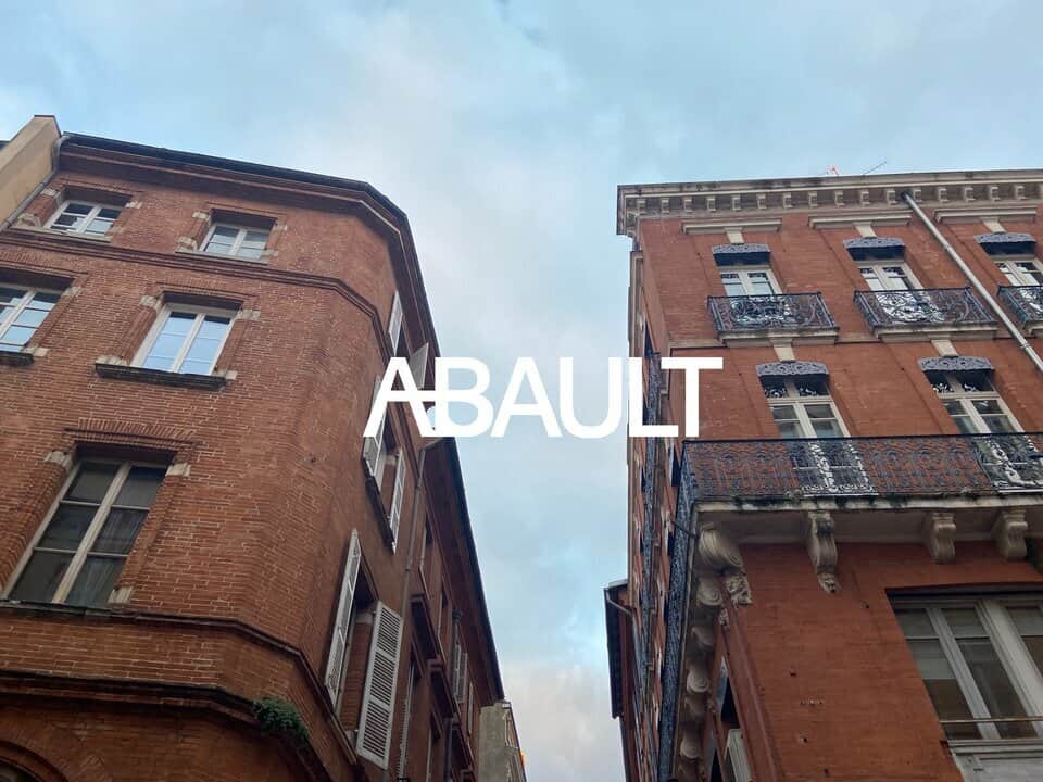 Local commercial · 54 m² · Location — photo 1