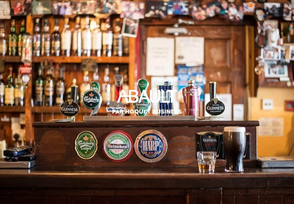 Bar · 80 m² · Fonds de commerce — photo 1