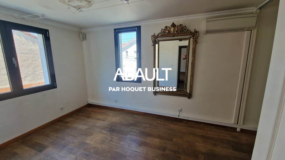 Local commercial · 150 m² · Location — photo 1