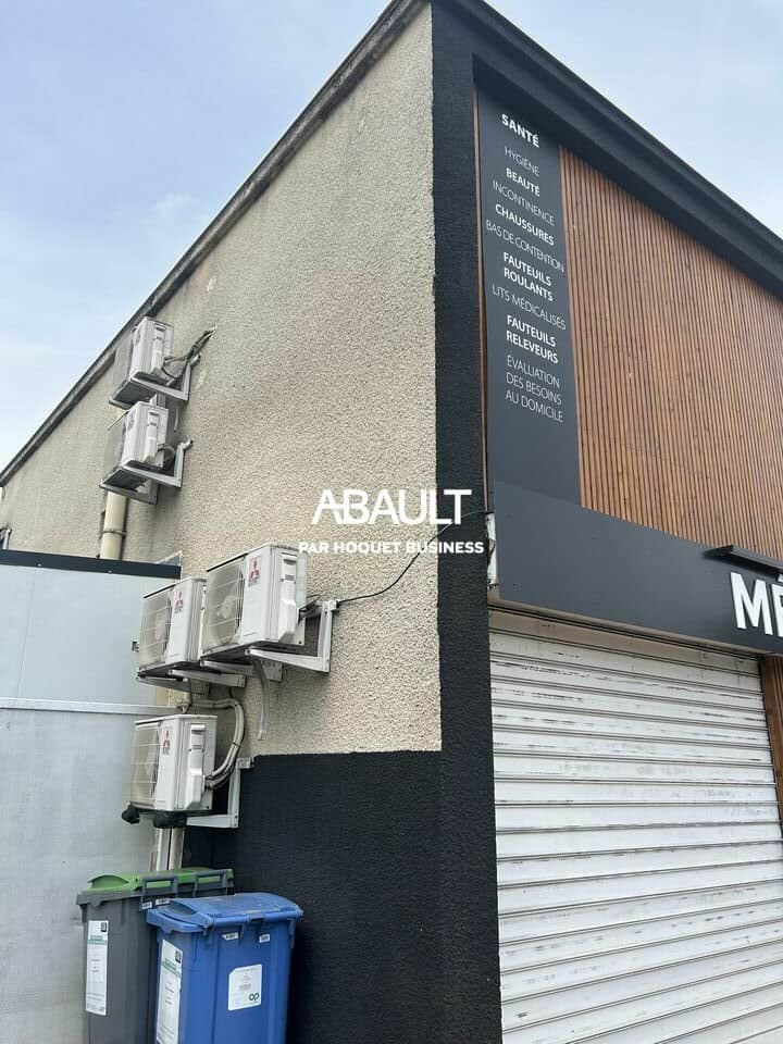 Local commercial · 400 m² · Location — photo 1