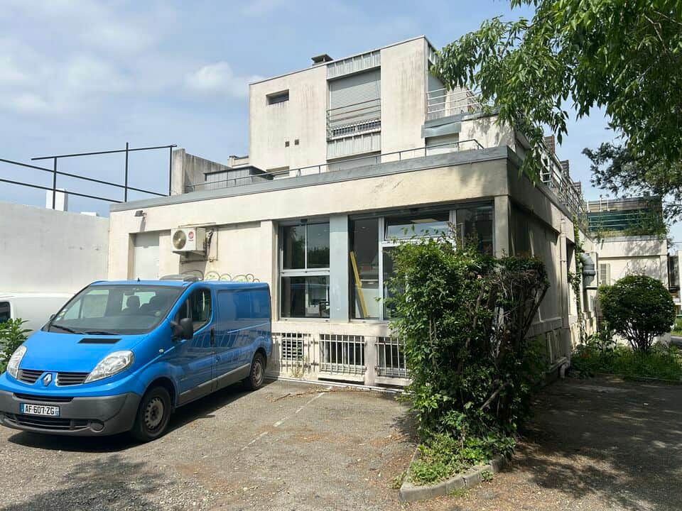 Local commercial · 414 m² · Achat des murs — photo 1