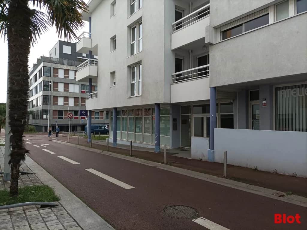 Local commercial · 42 m² · Fonds de commerce — photo 1