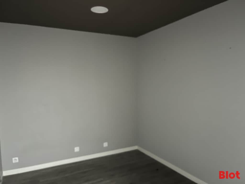 Local commercial · 145 m² · Achat des murs — photo 1