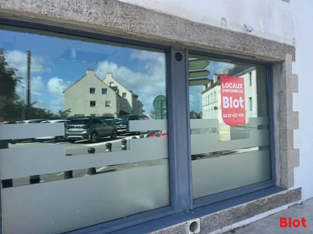 Local commercial · 36 m² · Location — photo 1