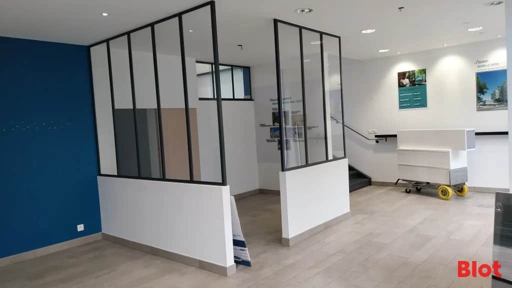Local commercial · 105 m² · Location — photo 1