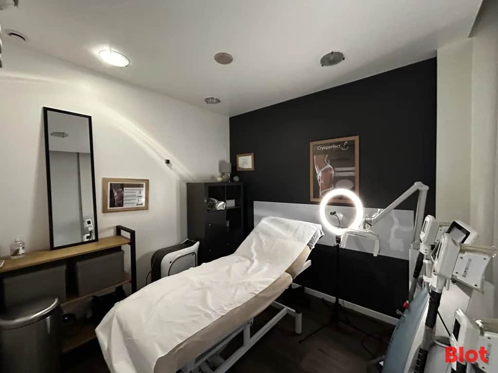 Local commercial · 32 m² · Location — photo 1