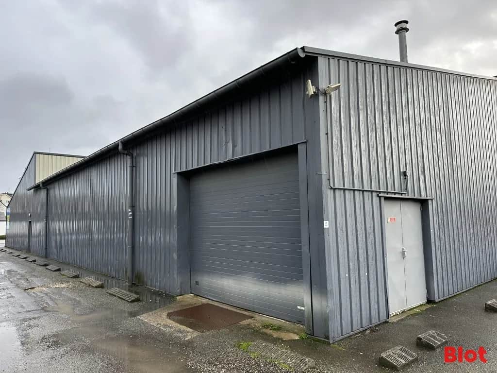 Local commercial · 750 m² · Location — photo 1